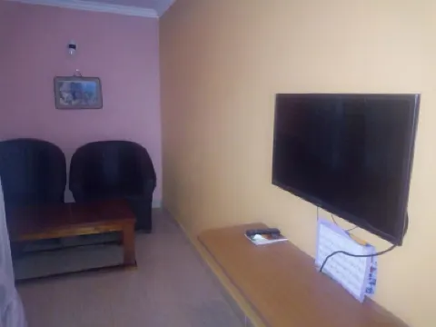 เลอแกรนด์โฮเทลออยูจิส โรงแรมใน