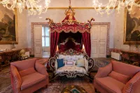 Palazzo Doria Napoli Hotels in Napoli