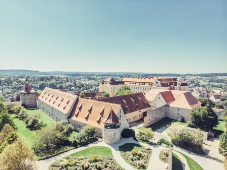 ApartHotelGarni Rose Ellwangen Отели в г. Нойлер