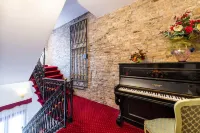 A Tribute to Music Residenza