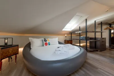Up Hotel Các khách sạn gần Sân bay Miramare