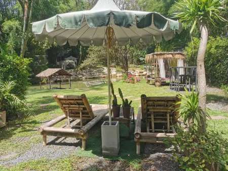 Brookhouse at Khaoyai Отели рядом с достопримечательностью «Wat Kaeng Klang Dong»