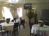 Jerry Cedarwood Guest House - breakfast