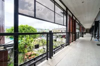 CS Klongtoey Grand Resort by Zuzu