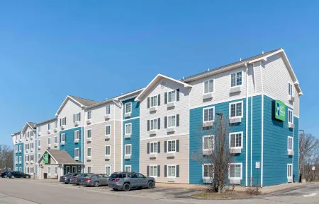 WoodSpring Suites Kalamazoo Отели в г. Плейнуэлл
