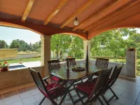 Villa in Peroj with Pool
