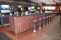 APM Inn & Suites Hotels in Halfway
