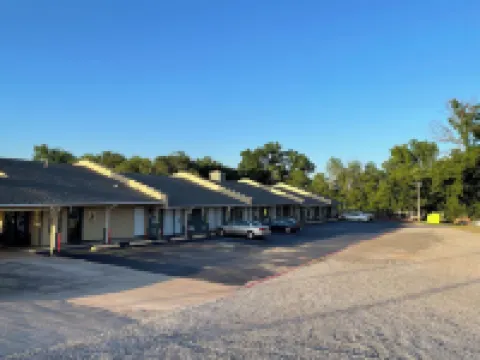 Executive Inn of Purcell Hotels in McClain County