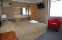 Alexander Motor Inn