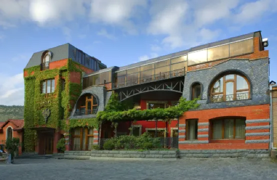 Hotel Kopala Отели рядом с достопримечательностью «Авто Музей Тбилиси»