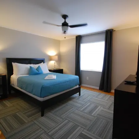 B1bf Safe Clean Condo w Free Parking Near Shepherd Center