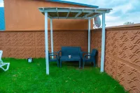 Triangle Life Suit Hotels in 