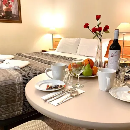 Gateway Motor Inn