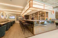Luster Hotel - Bar