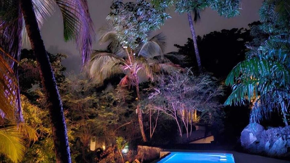 Bahari Suites