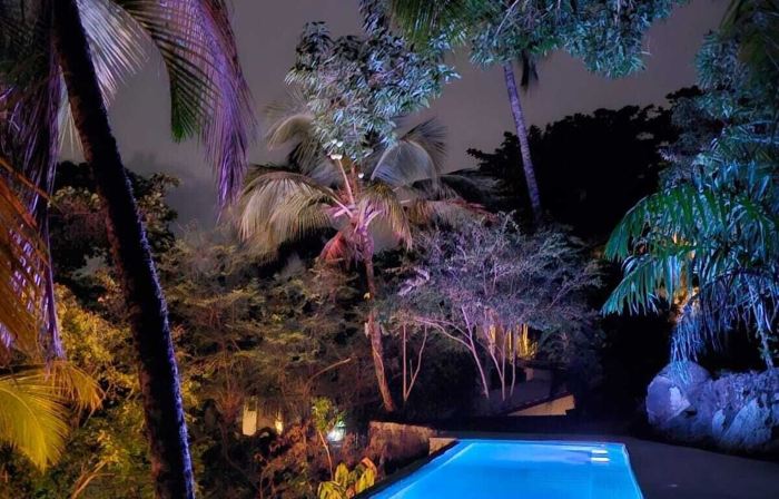 Bahari Suites