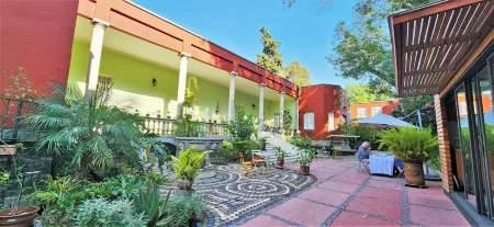 Casa Moctezuma Отели в г. Койоакан