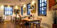Haus & Hof Guest House