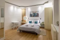 Old Town Rooms - servizio colazione