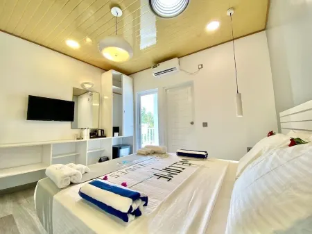 Viva Beach and Spa Maldives Отели в г. Mahibadhoo