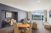 Peppers Seaport Launceston Hotels near Quercus Park