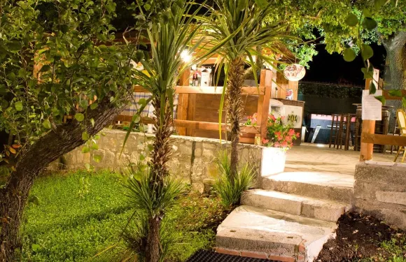 安蒂卡特拉麗亞巴克酒店