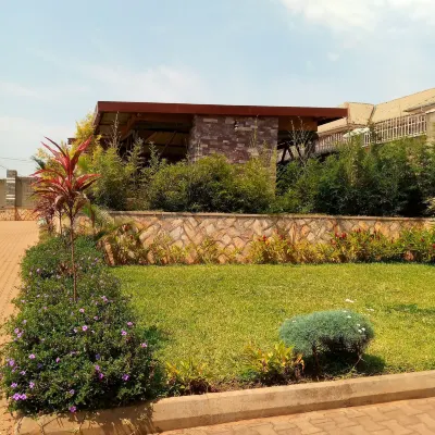 Hotel Zeptan Hotels near Source Of The Nile Reptile Park