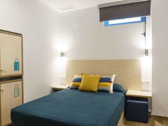 TAKE Hostel Conil