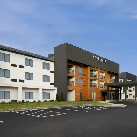 Courtyard Chesapeake Greenbrier