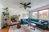 Bright 4BR w King Beds - Close to everything Erie!