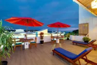 Plaza Luna Suites