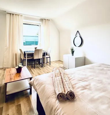 Cozy Garden Villa near Danube For 16P Hotels in Klosterneuburg