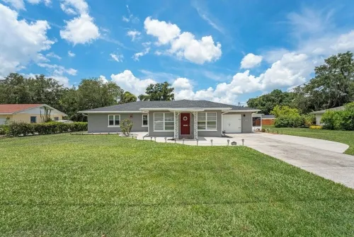 Cozy 1-Bedroom Retreat Near Downtown & Legoland