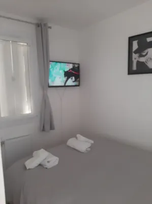 Appartement à Ouistreham de 34 m2 Lumineux 600 m de la Mer, 200 m des Commerces