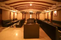Le Ideal Suites