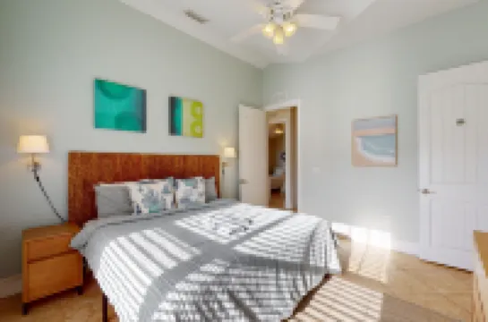 Spectacular Saltwater Seas