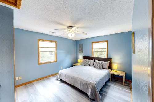 Dog-friendly, canal view home w/ fast WiFi, washer/dryer, & central AC