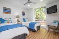 Stunning Ocean Views and Luxurious Amenities - Charming Coastal Retreat