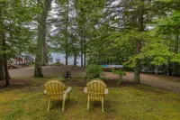 Waterfront shingled cottage with shared boat dock - near Acadia Hotels near Red Roo Rescue