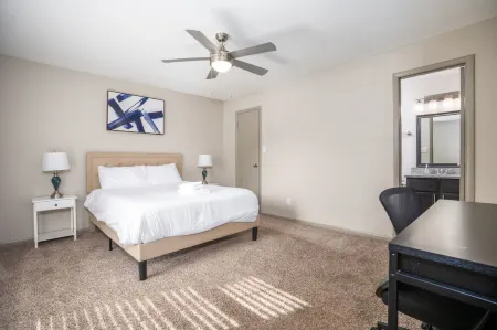 Tranquil Oasis - Elegant Retreat with Charming Amenities