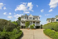 Private Pool, Hot Tub and Ocean Views - Stunning Coastal Haven فنادق في كورولا