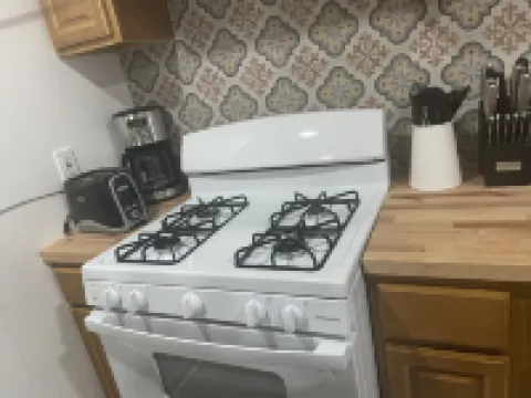 Lovely Cozy 2 Bedroom Apartment