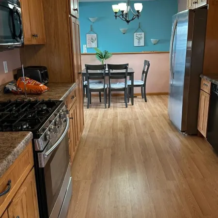 Lakefront house 2-bedroom house in delightful Michigan Center with WiFi, AC