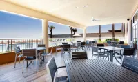 Holiday Inn & Suites 代託納比奇上的海洋