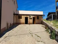 Lantana ex Villa Americana Hotéis em Karlobag