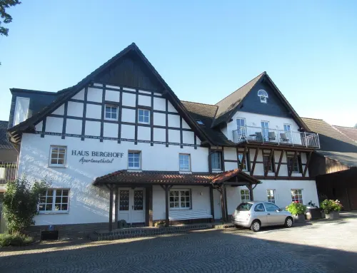 Holiday Home in Neustadt am Rennsteig with Pond