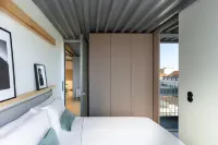 Modern Beachside Flat with Terrace
