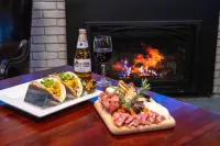 Fort William Henry Hotel - Breakfast