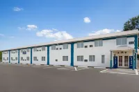 Baymont by Wyndham Hutchinson Hoteles cerca de Don Michael Practice Fields