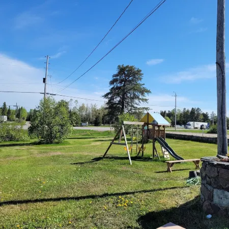 Town and Country Motel in Nipigon